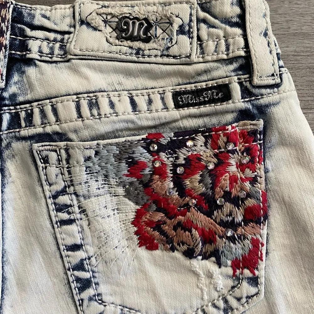 Miss Me Denim Shorts NWT - Picture 3 of 9